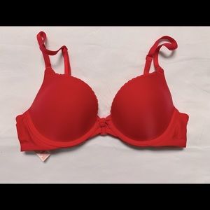 Victoria’s Secret Push-up bra / size 32B